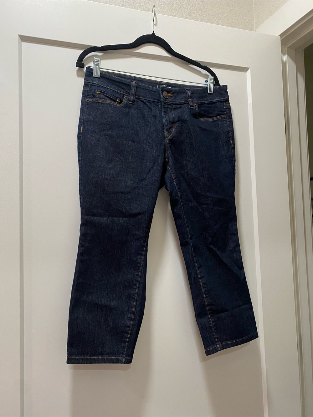 Women's Dark Blue Stretch Capri Jeans